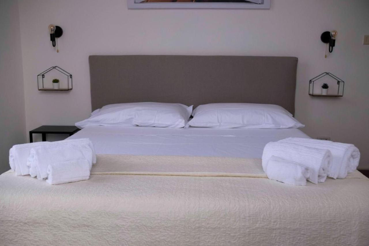 Barocco Room Катания Экстерьер фото